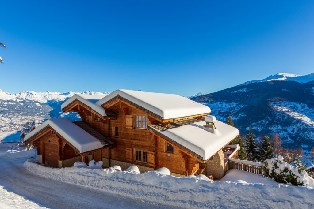 Chalet Lumière - luxury chalet with sauna, hot tub and hammam